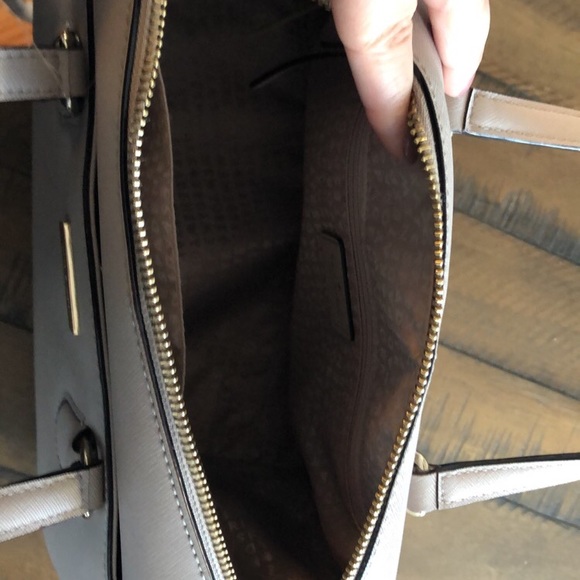 Kate Spade purse - Picture 4 of 6